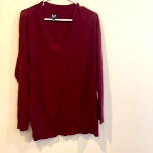 Gap waffle tunic length burgandy v neck sweater L